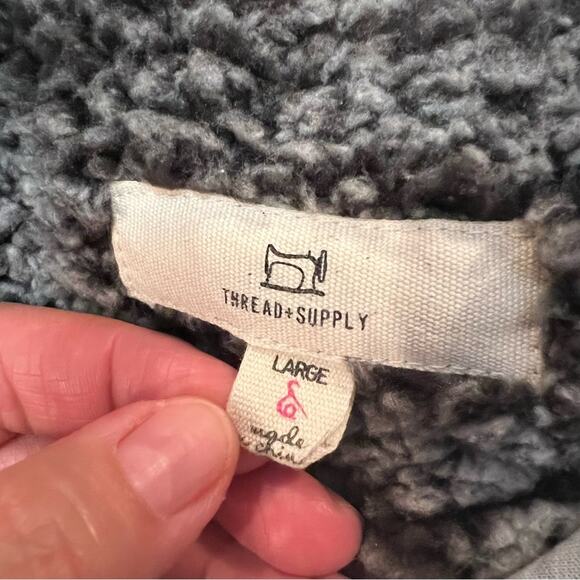 Thread & Supply 1/4 zip mock neck pullover Fuzzy Sherpa Sweatshirt L - Picture 3 of 8